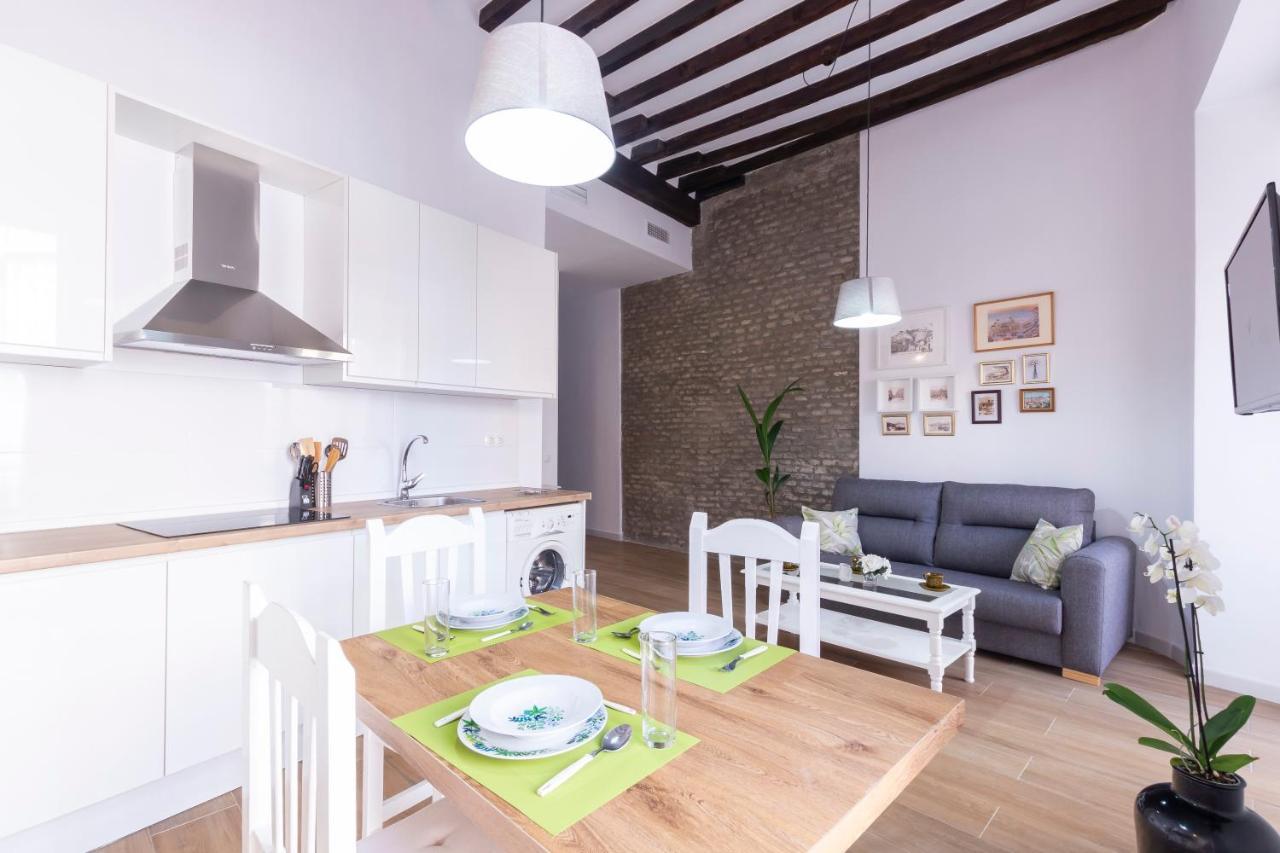 Sanders Jacaranda - Inviting Two-bedroom Downtown Lejlighed *